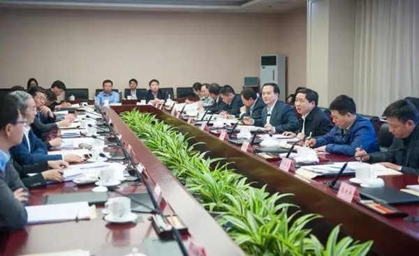 2017年4月21日，律师工作联席会议第一次会议在司法部召开。会议要求，要积极推进联席会议制度建设，落实保障律师执业权利快速联动处置机制的要求，保障律师执业权利，维护律师合法权益，鼓励律师在推进公正司法中发挥更大作用。.jpg